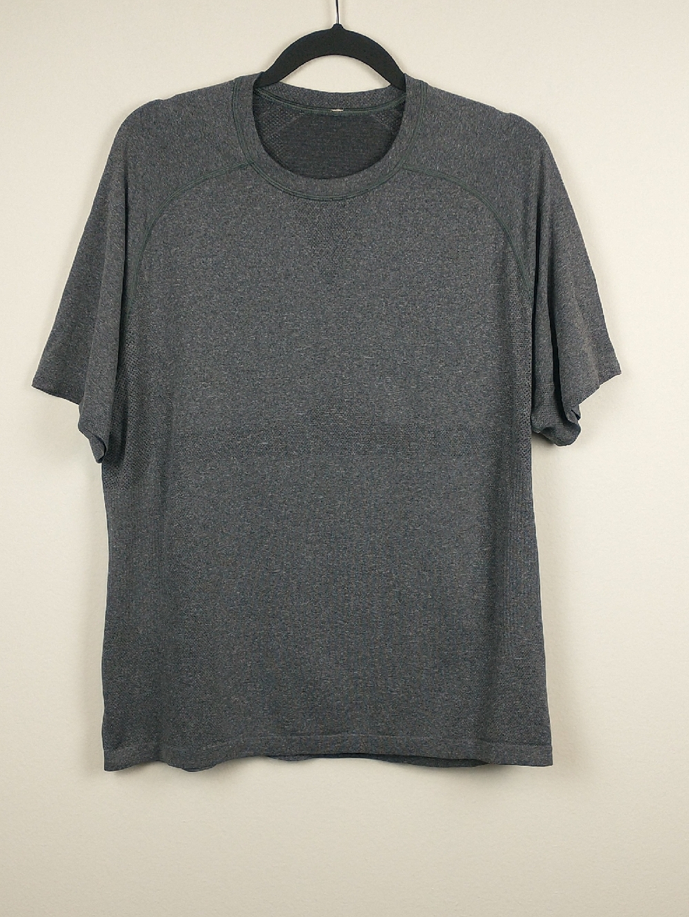 Lululemon Metal Vent Tech Shirt Mens XL Gray
